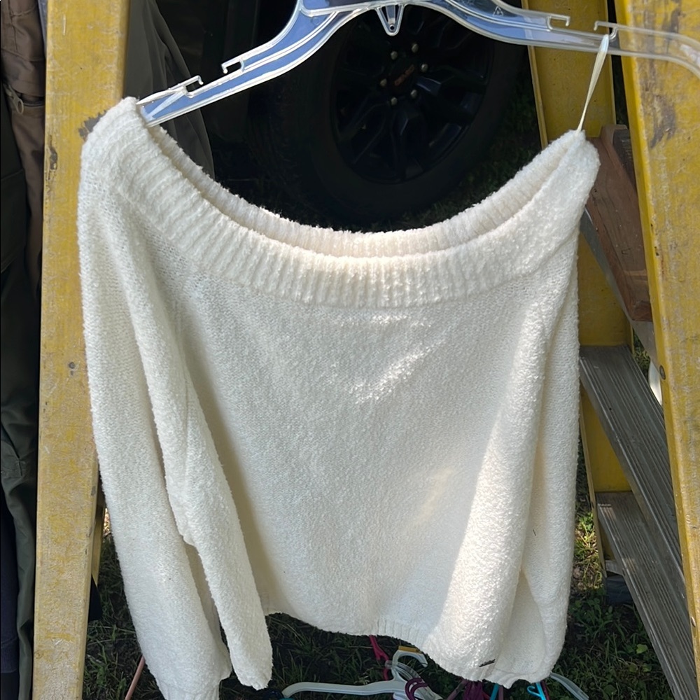 Hollister White Off-the-Shoulder Sweater
